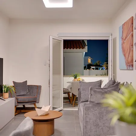 Sea Front Luxury Appartement Oroklini